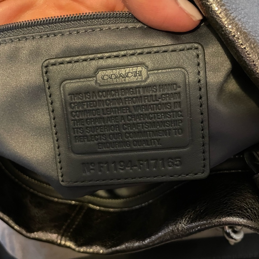 Authentic Coach Bag Leather Metallic Hobo - Picture 3 of 4